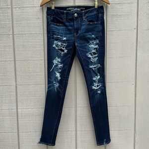 AMERICAN EAGLE OUTFITTERS 360 Degree Super Stretch Deconstructed Jegging